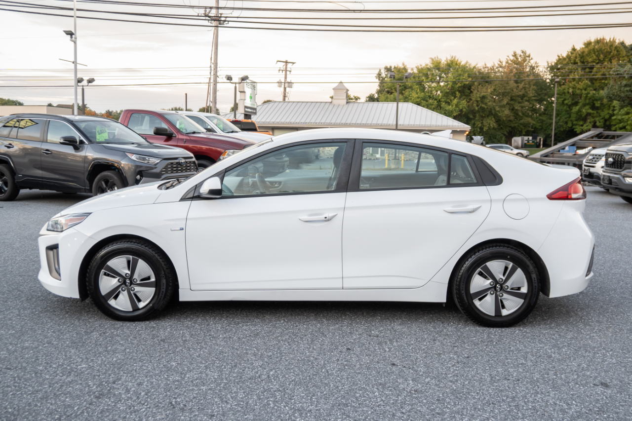 Hyundai Ioniq Hybrid Blue Hatchback 2020