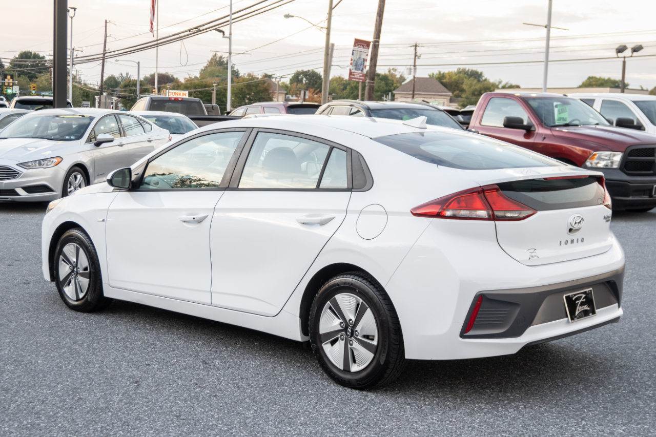 Hyundai Ioniq Hybrid Blue Hatchback 2020