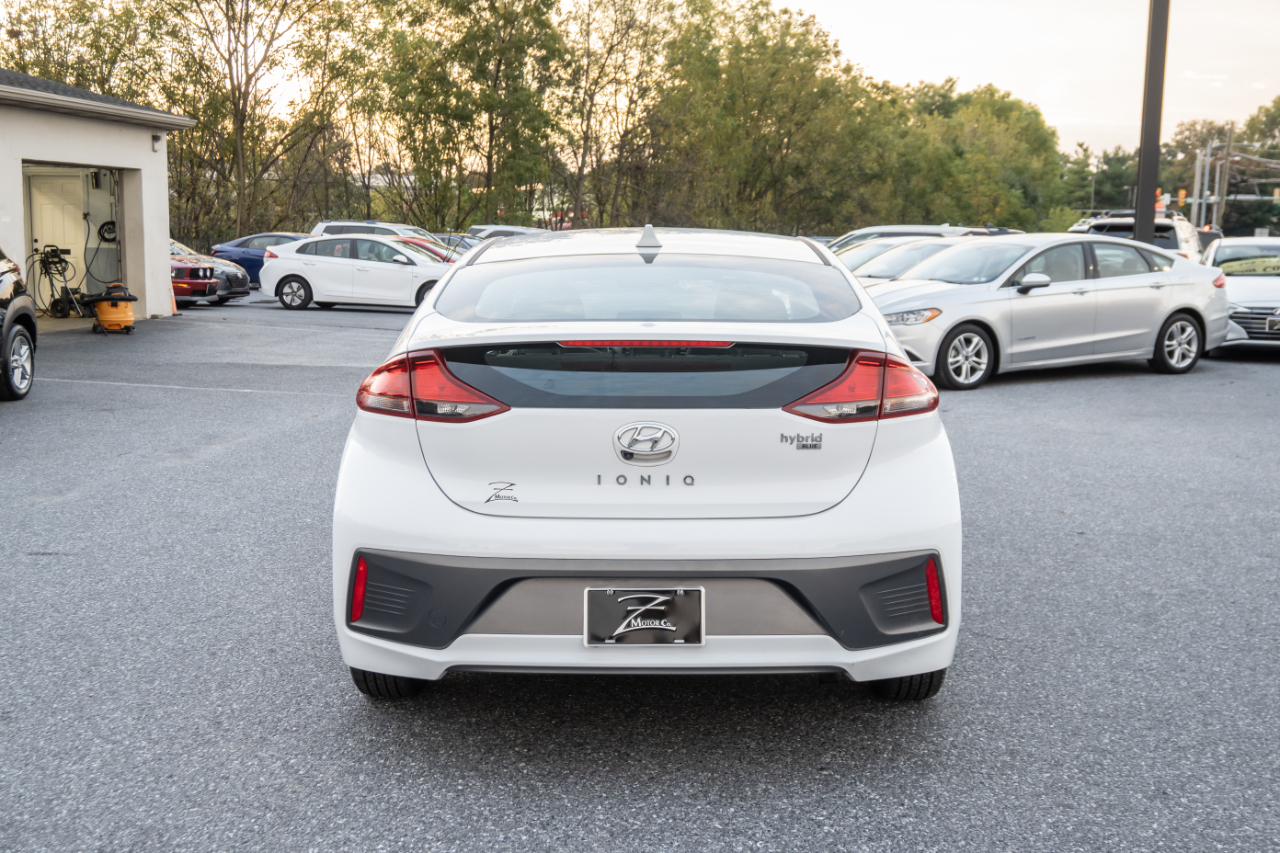 Hyundai Ioniq Hybrid Blue Hatchback 2020