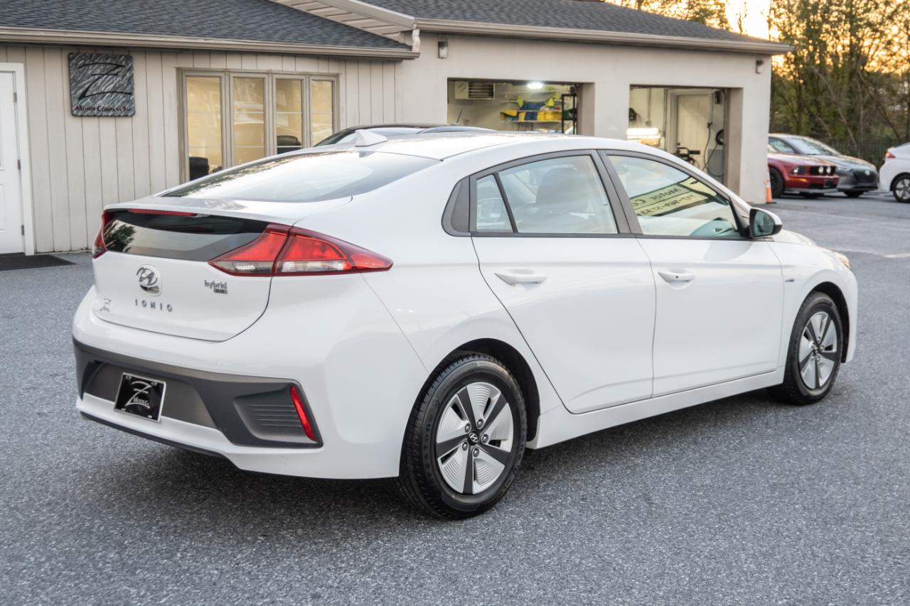Hyundai Ioniq Hybrid Blue Hatchback 2020