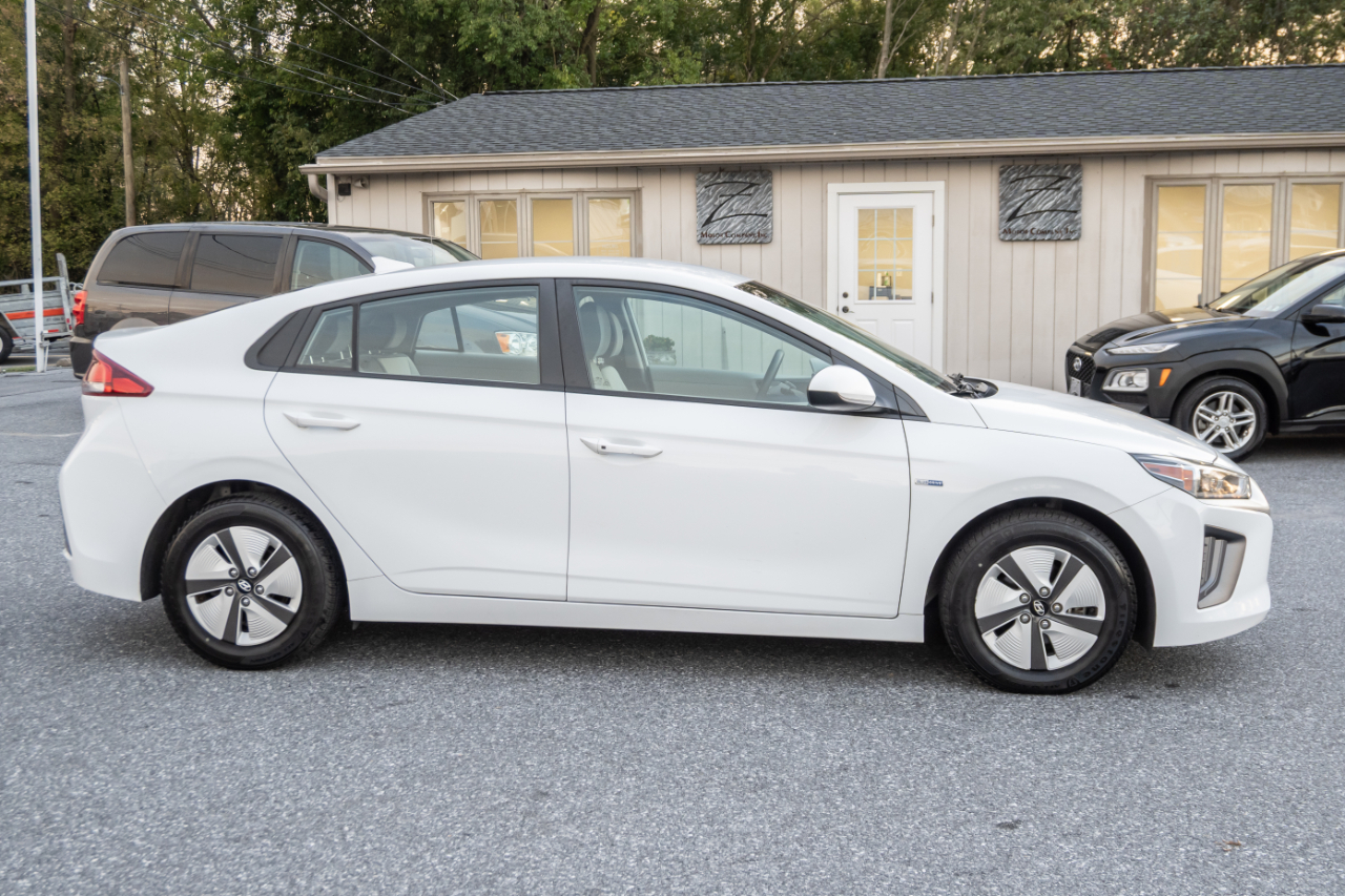 Hyundai Ioniq Hybrid Blue Hatchback 2020