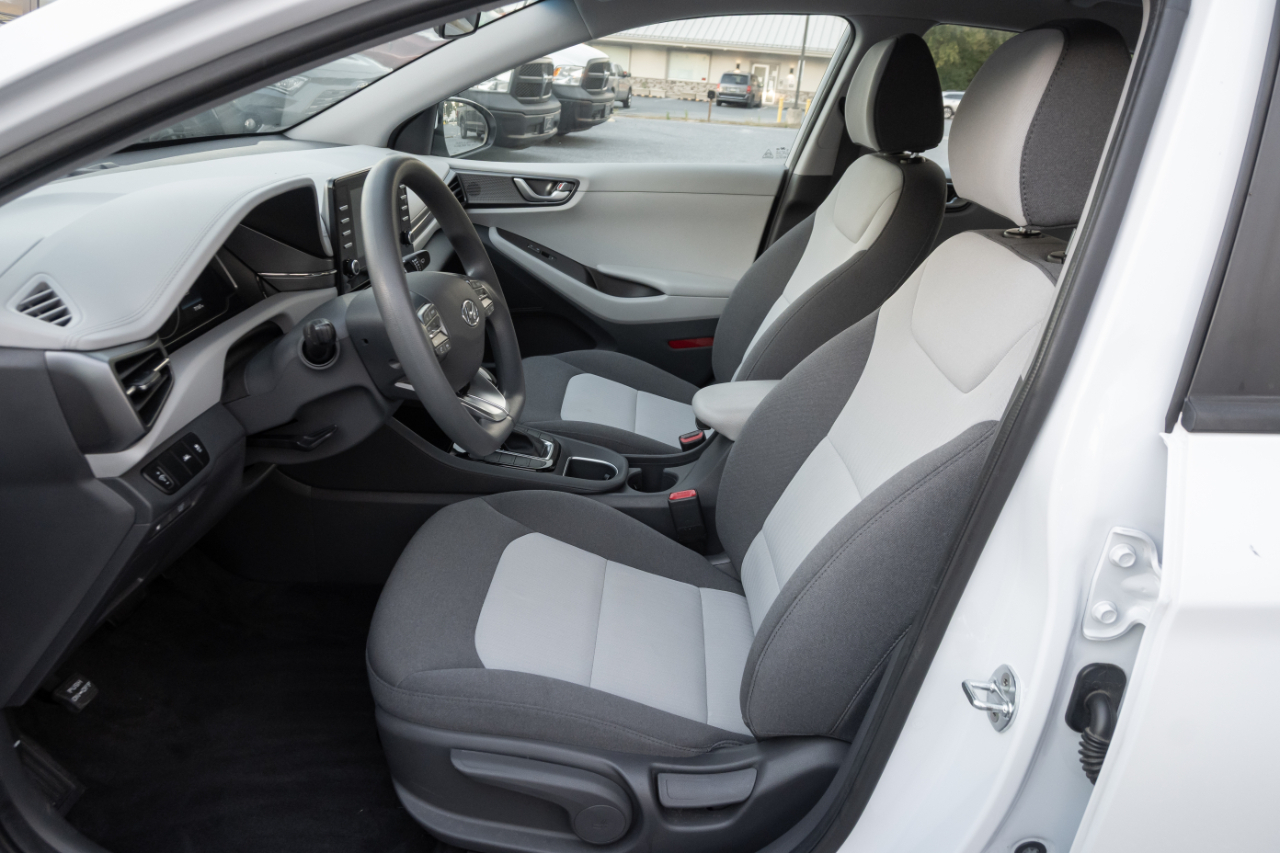 Hyundai Ioniq Hybrid Blue Hatchback 2020