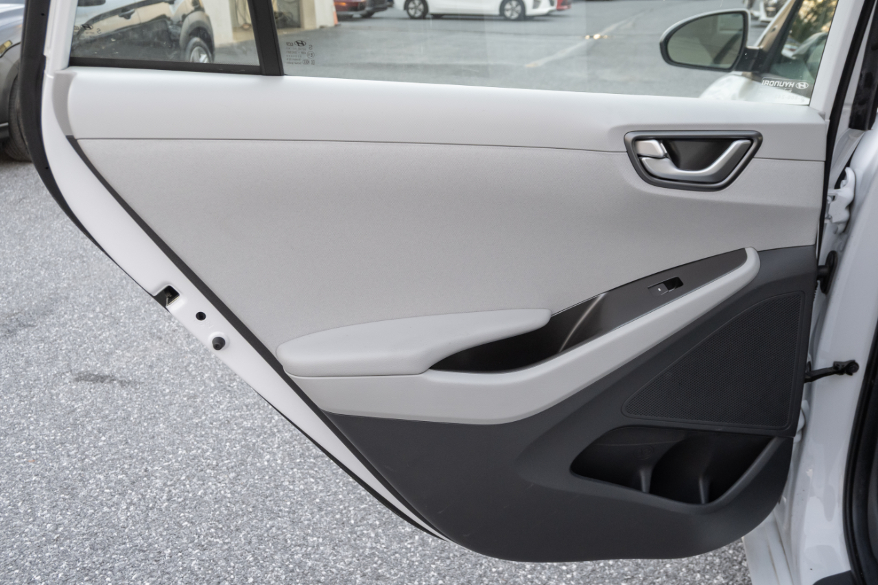 Hyundai Ioniq Hybrid Blue Hatchback 2020