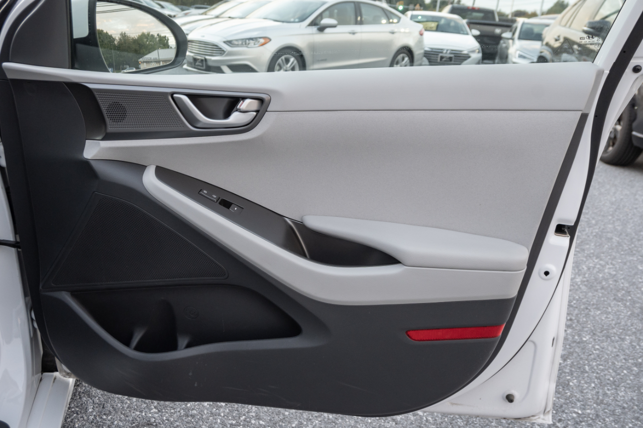Hyundai Ioniq Hybrid Blue Hatchback 2020