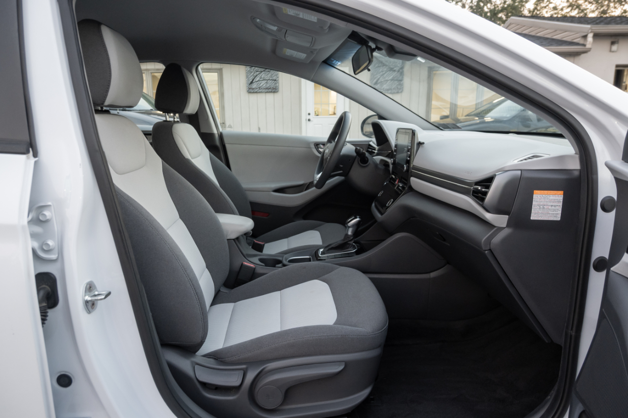 Hyundai Ioniq Hybrid Blue Hatchback 2020