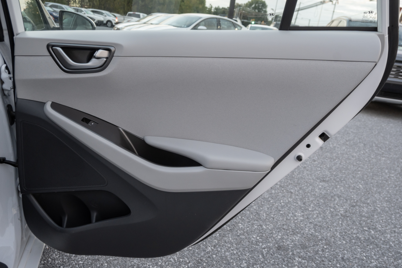 Hyundai Ioniq Hybrid Blue Hatchback 2020