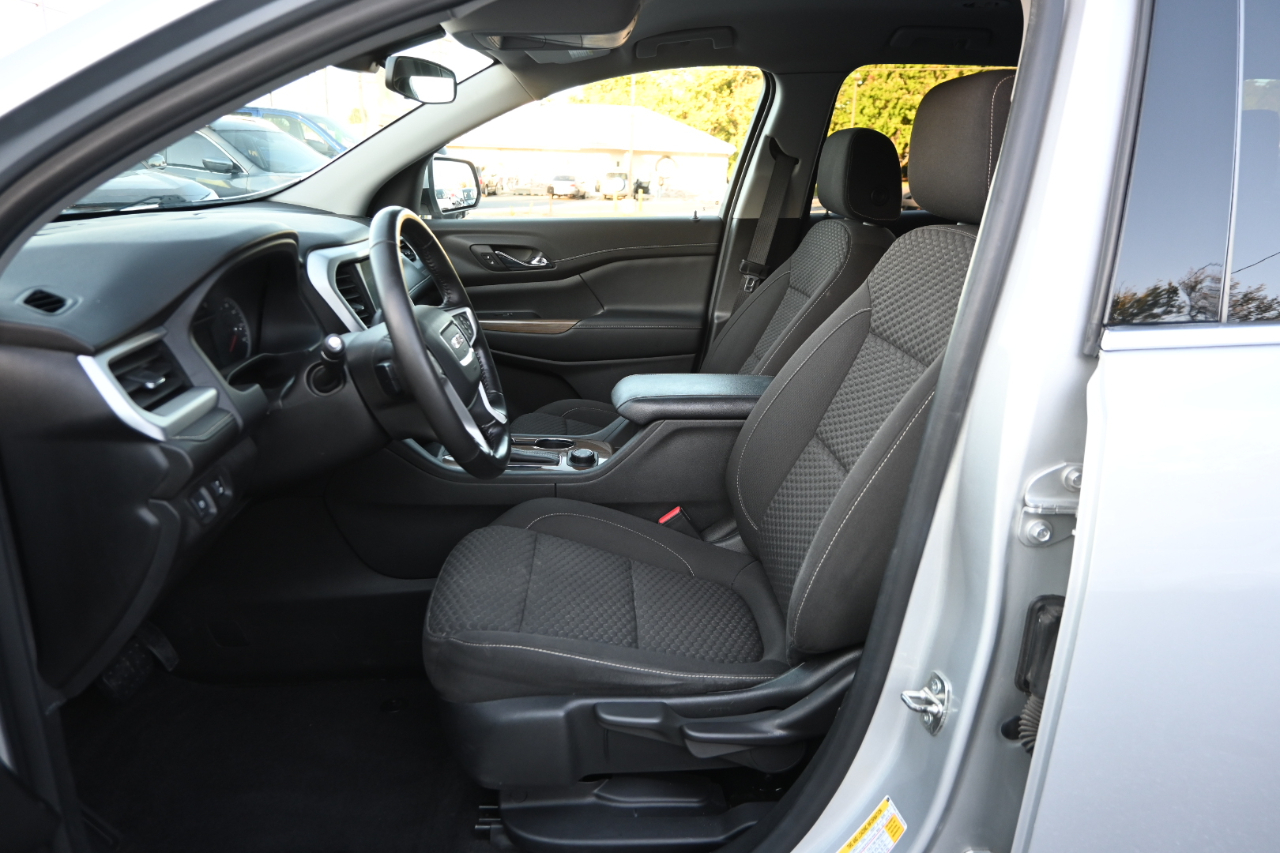 GMC Acadia AWD 4dr SLE w/SLE-1 2019