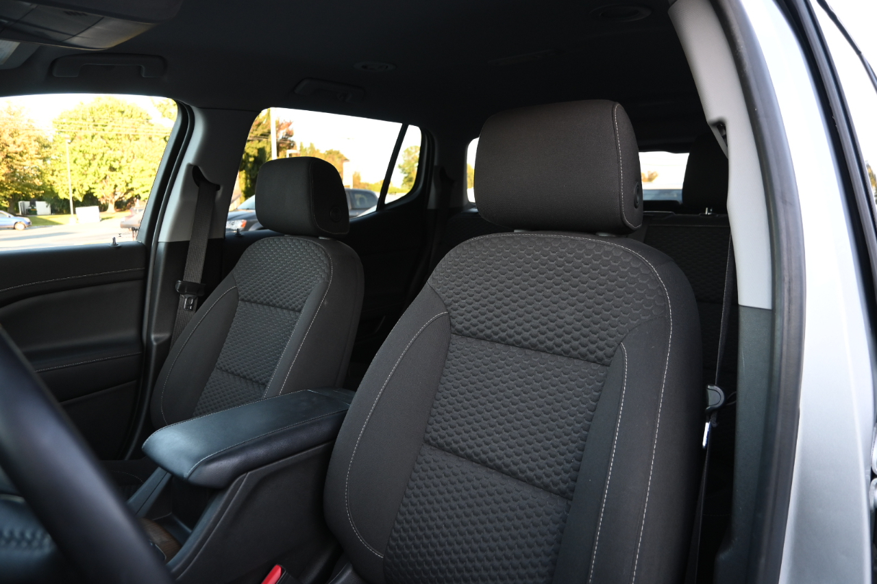 GMC Acadia AWD 4dr SLE w/SLE-1 2019