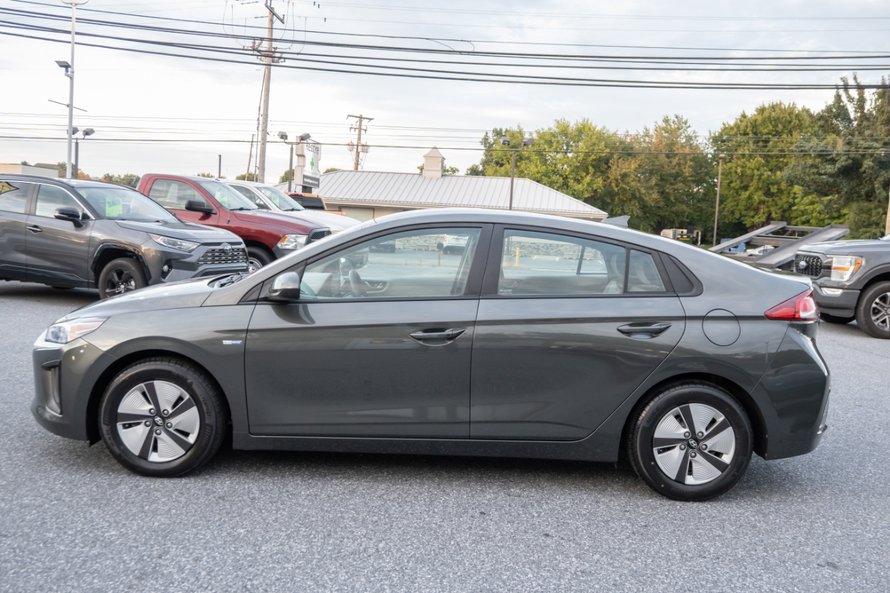 Hyundai Ioniq Hybrid Blue Hatchback 2020