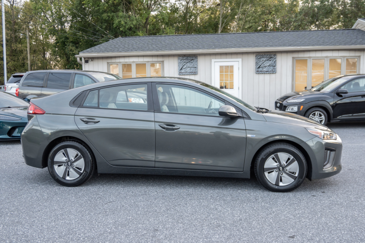 Hyundai Ioniq Hybrid Blue Hatchback 2020