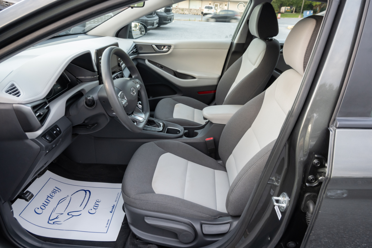 Hyundai Ioniq Hybrid Blue Hatchback 2020