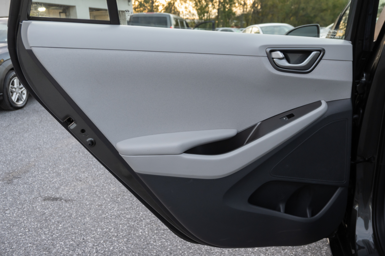 Hyundai Ioniq Hybrid Blue Hatchback 2020