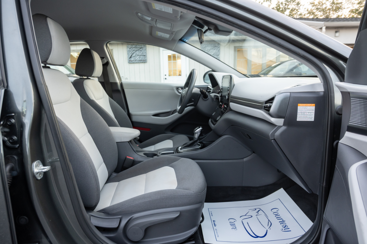 Hyundai Ioniq Hybrid Blue Hatchback 2020