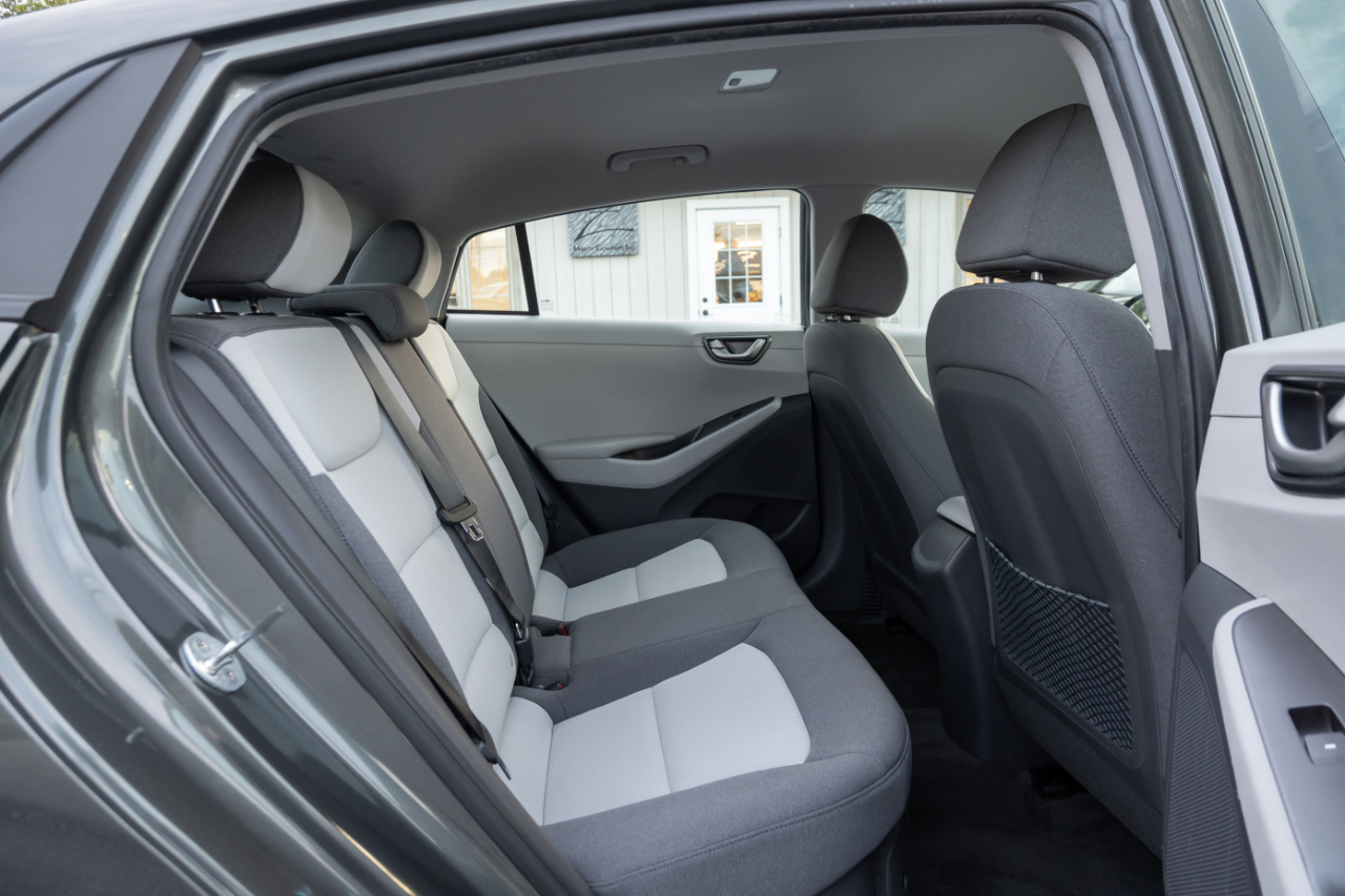 Hyundai Ioniq Hybrid Blue Hatchback 2020