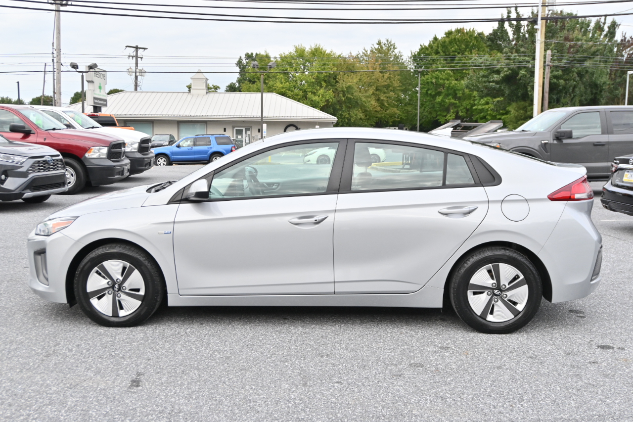 Hyundai Ioniq Hybrid Blue Hatchback 2020
