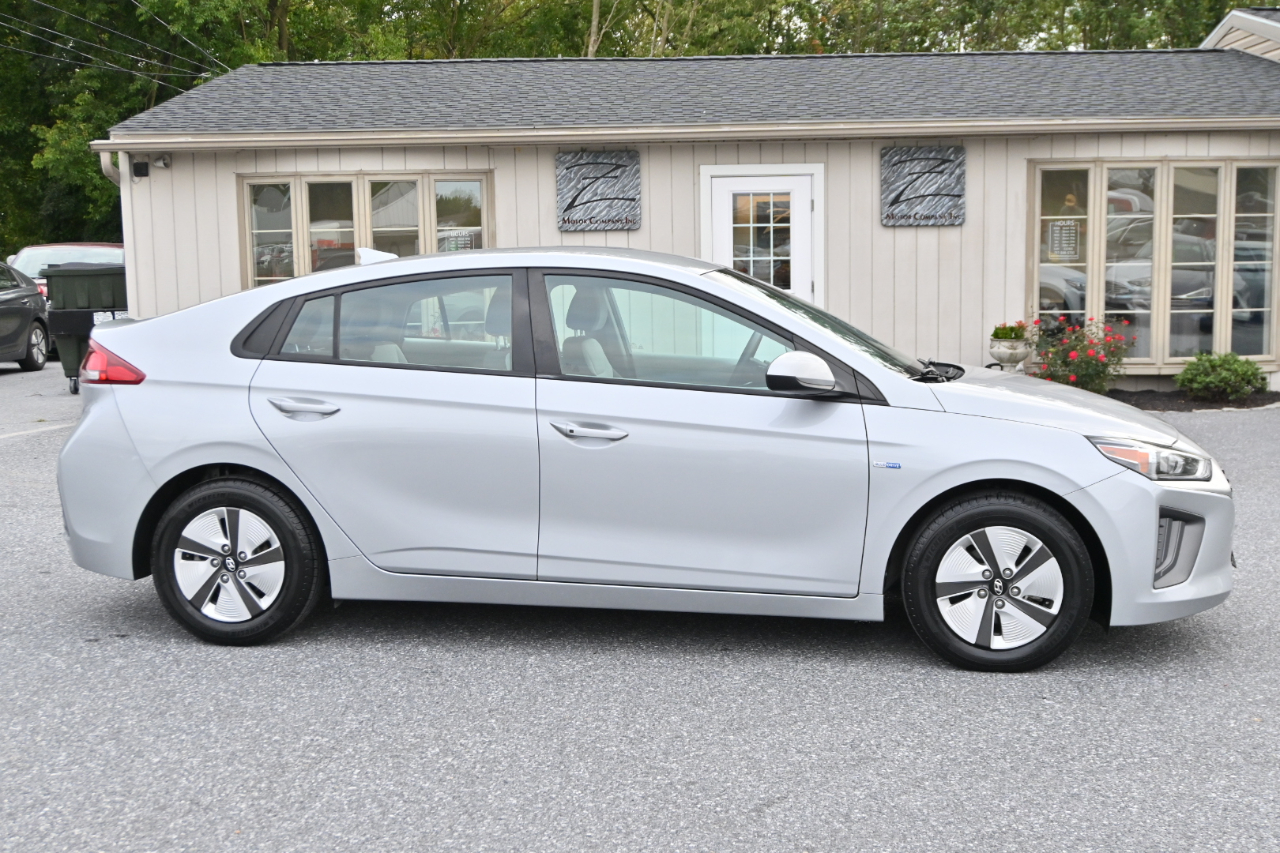Hyundai Ioniq Hybrid Blue Hatchback 2020