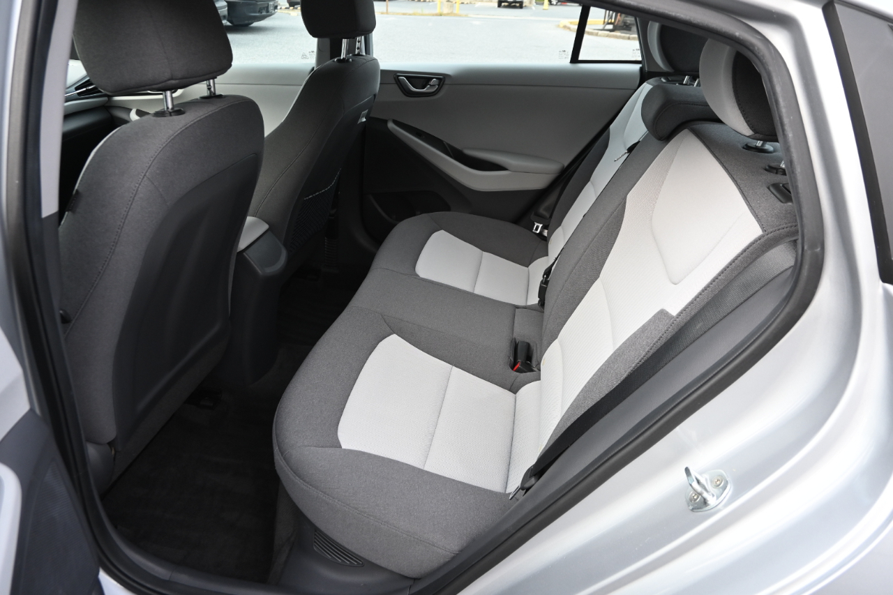 Hyundai Ioniq Hybrid Blue Hatchback 2020