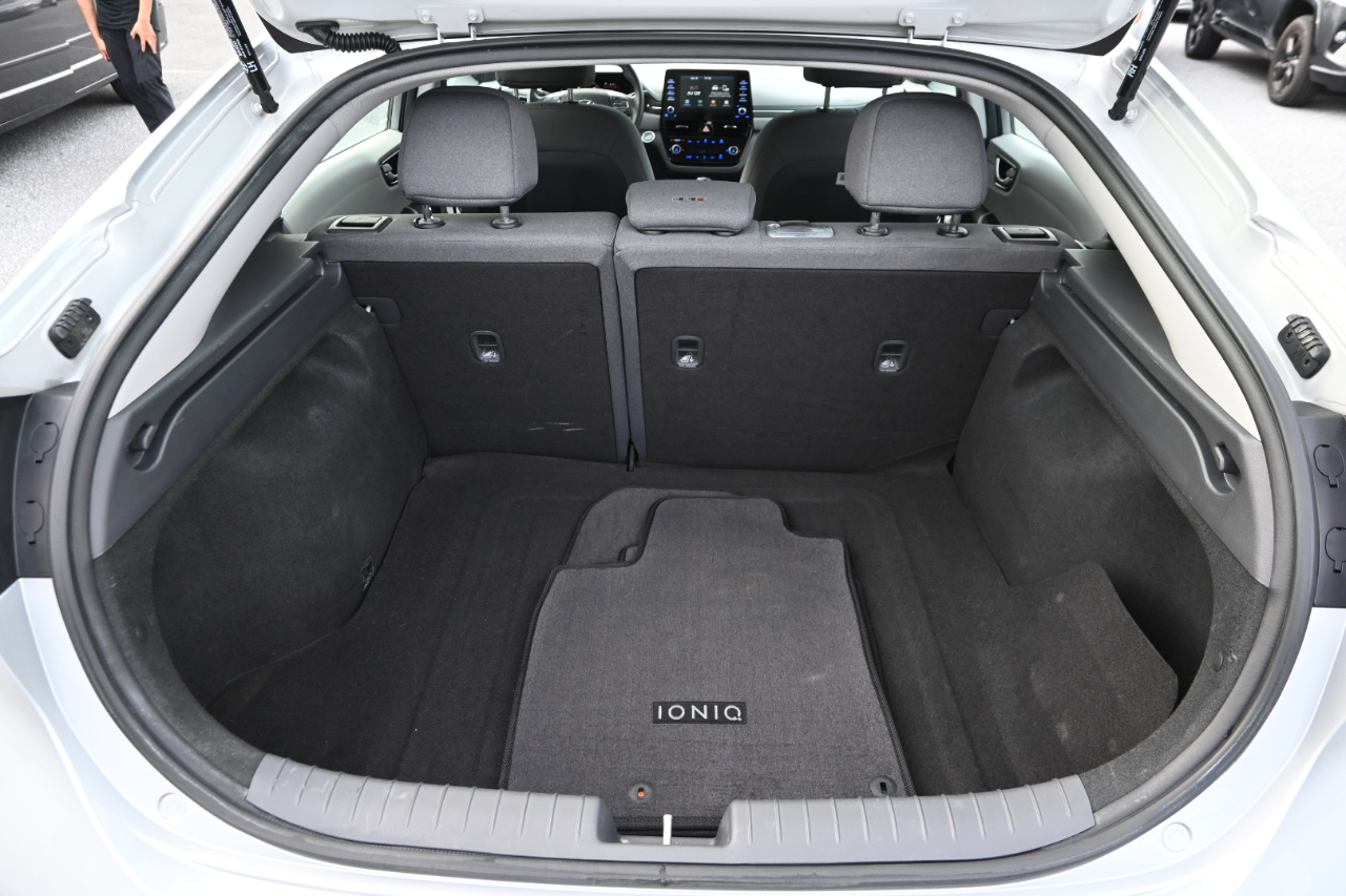 Hyundai Ioniq Hybrid Blue Hatchback 2020