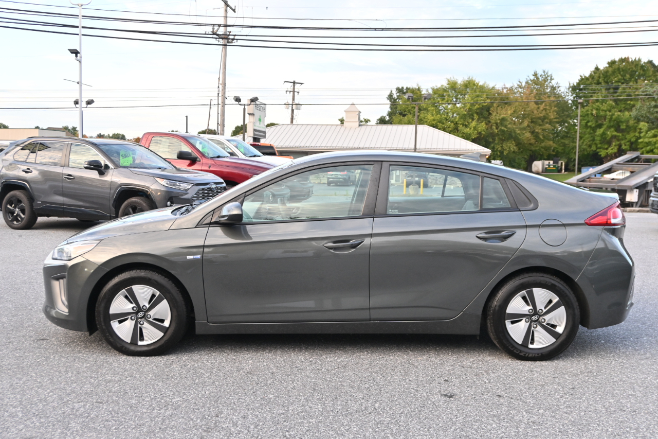 Hyundai Ioniq Hybrid Blue Hatchback 2020