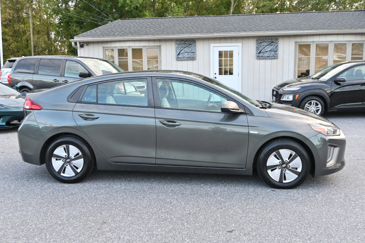 Hyundai Ioniq Hybrid Blue Hatchback 2020