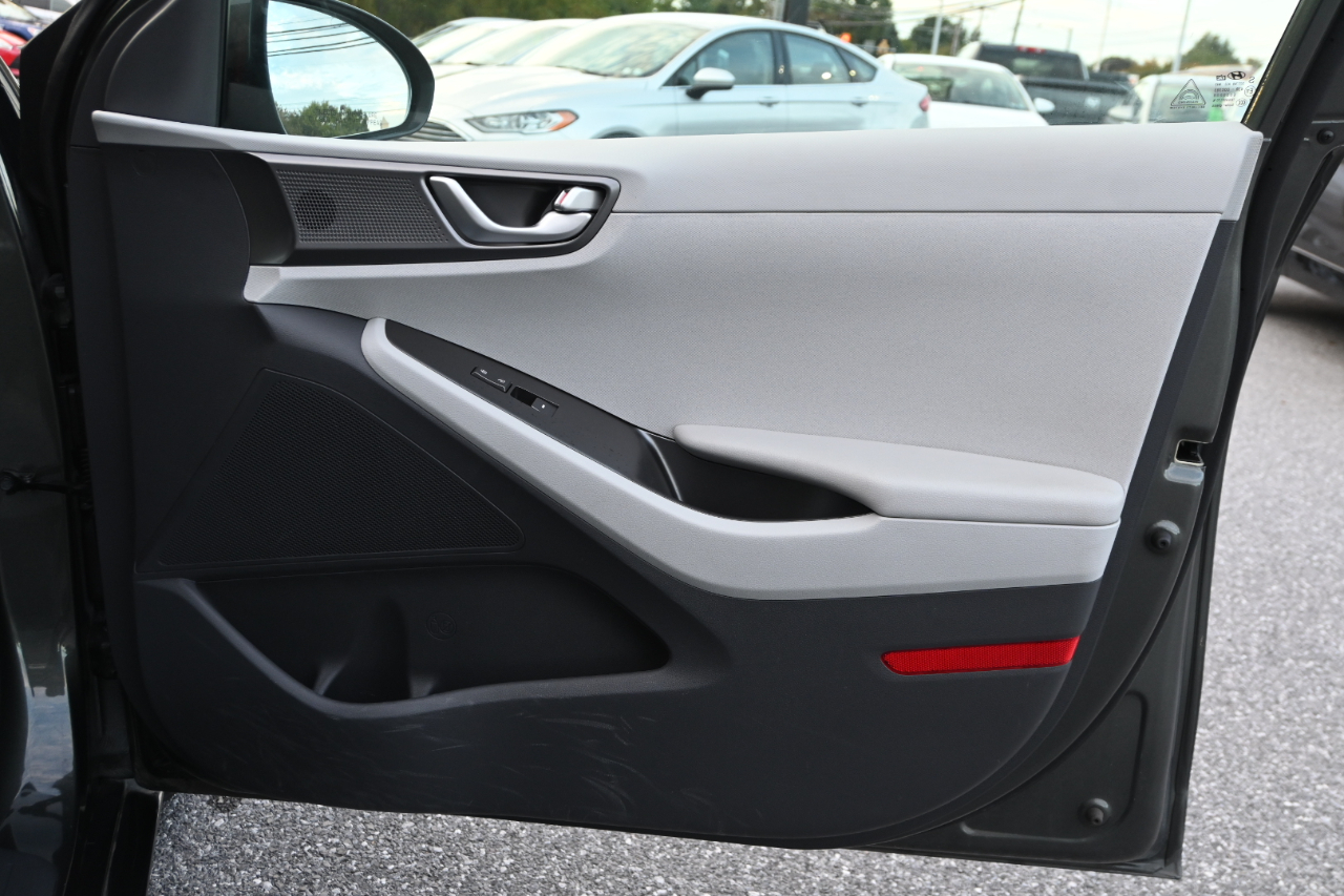 Hyundai Ioniq Hybrid Blue Hatchback 2020