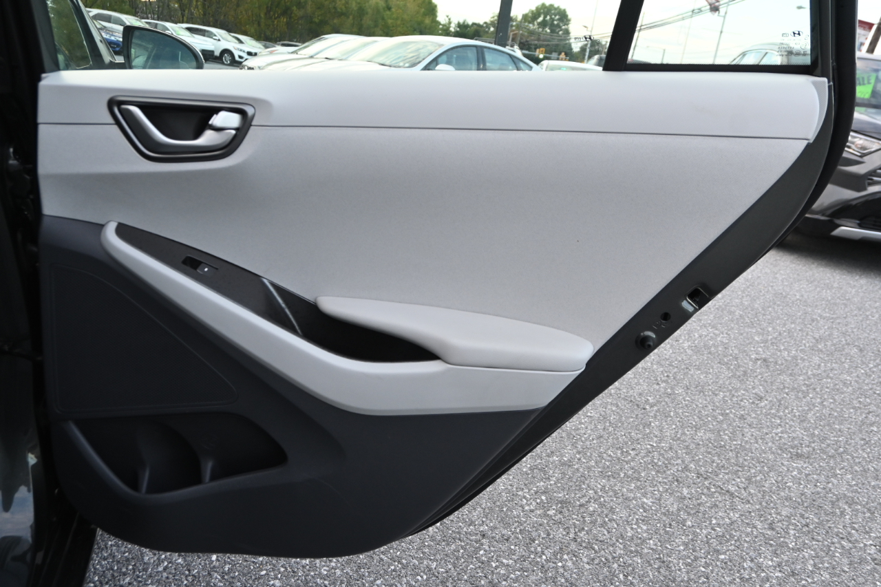 Hyundai Ioniq Hybrid Blue Hatchback 2020