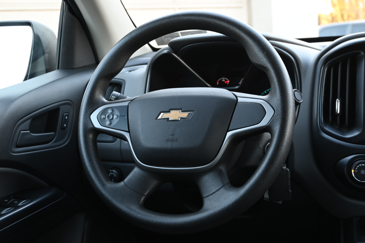 Chevrolet Colorado 4WD Crew Cab 128.3" WT 2016