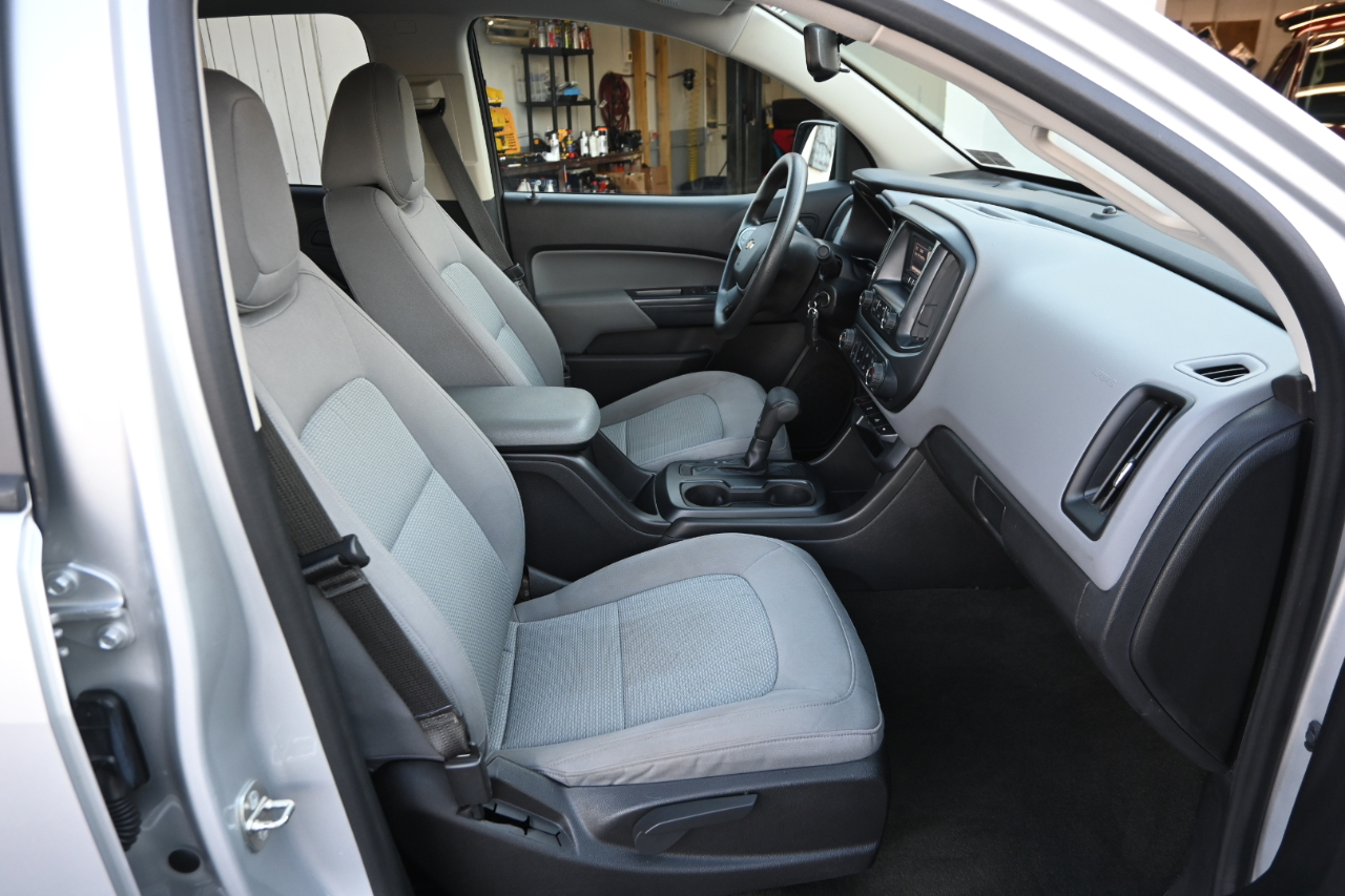Chevrolet Colorado 4WD Crew Cab 128.3" WT 2016