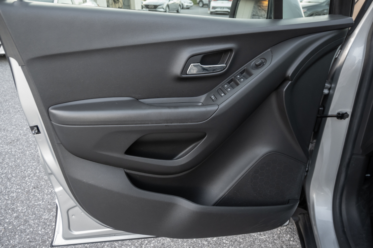 Chevrolet Trax FWD 4dr LS 2020