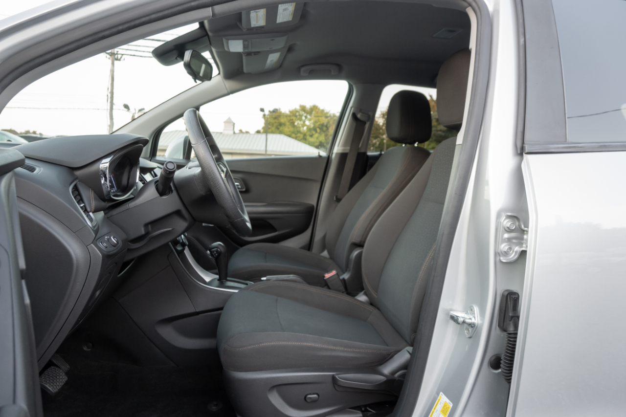 Chevrolet Trax FWD 4dr LS 2020