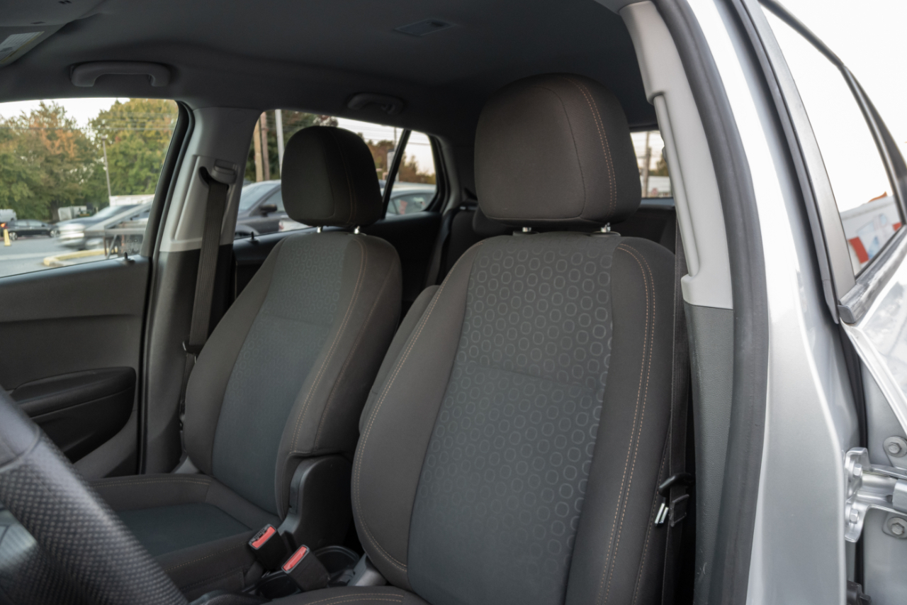 Chevrolet Trax FWD 4dr LS 2020