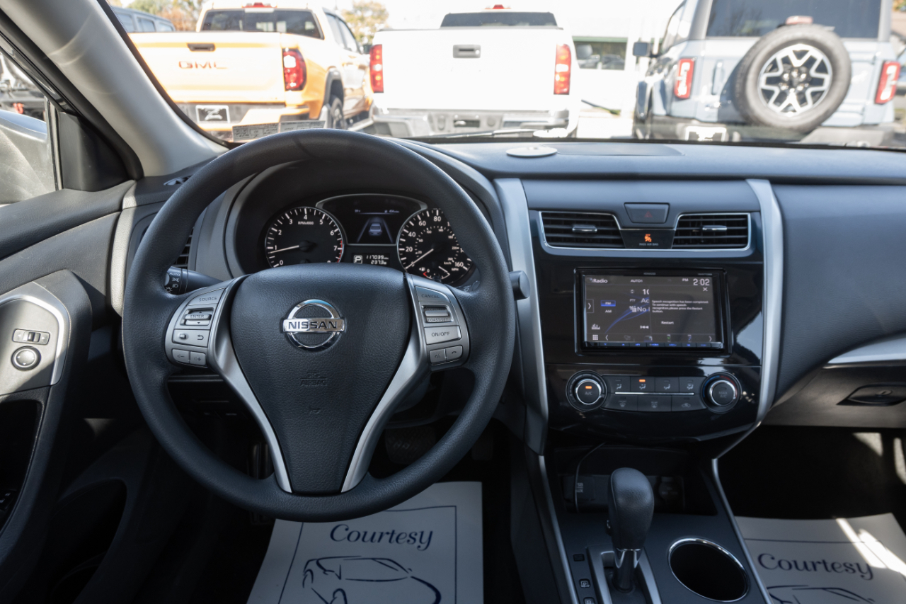 Nissan Altima 4dr Sdn I4 2.5 S 2015