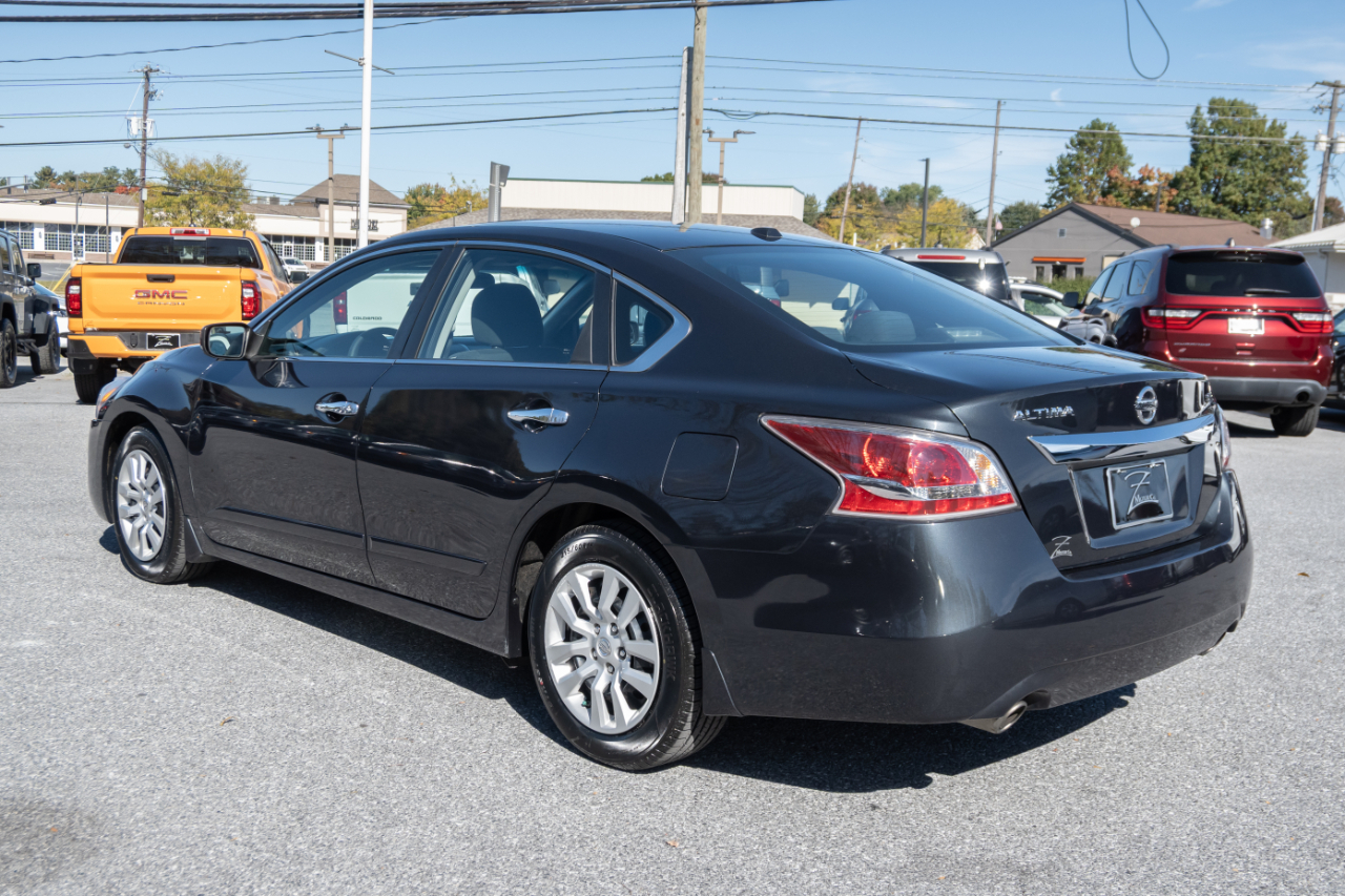 Nissan Altima 4dr Sdn I4 2.5 S 2015