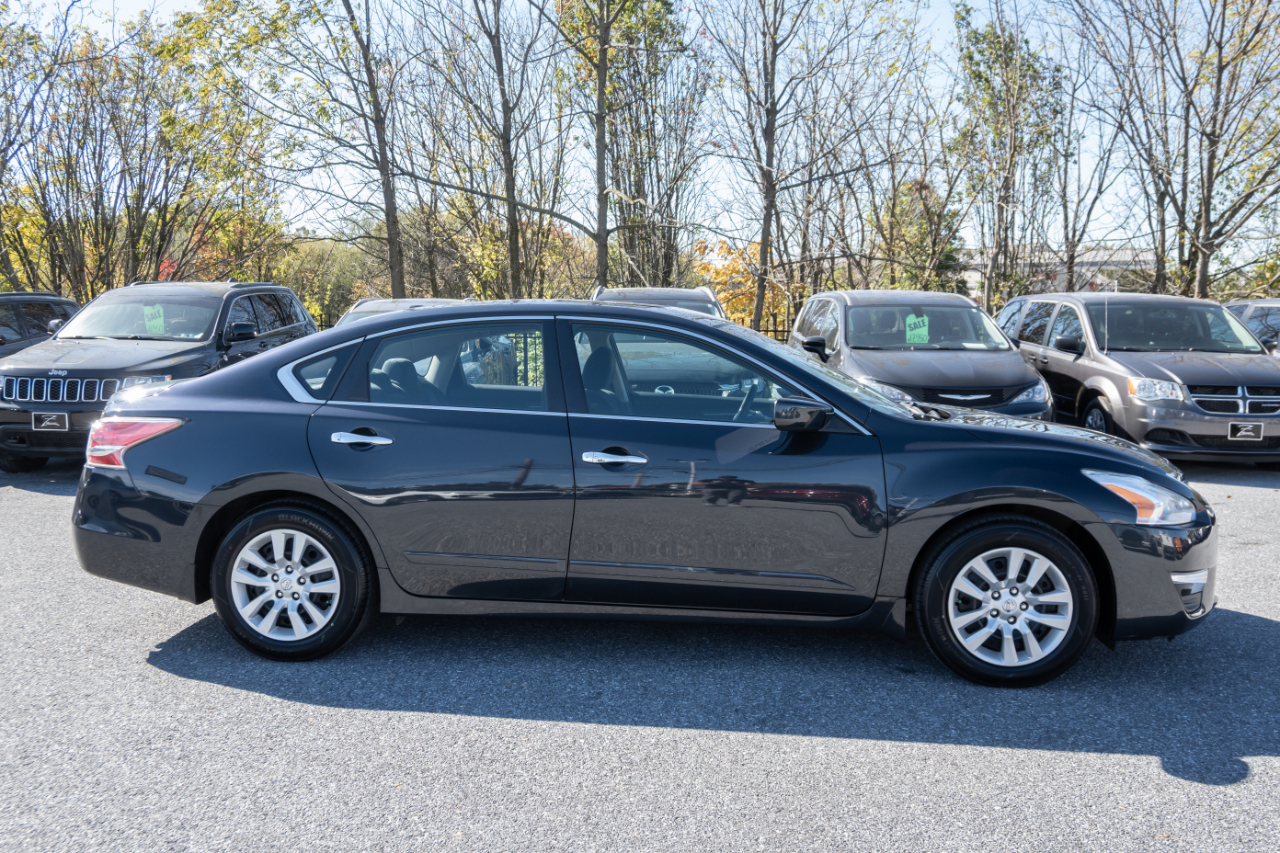 Nissan Altima 4dr Sdn I4 2.5 S 2015