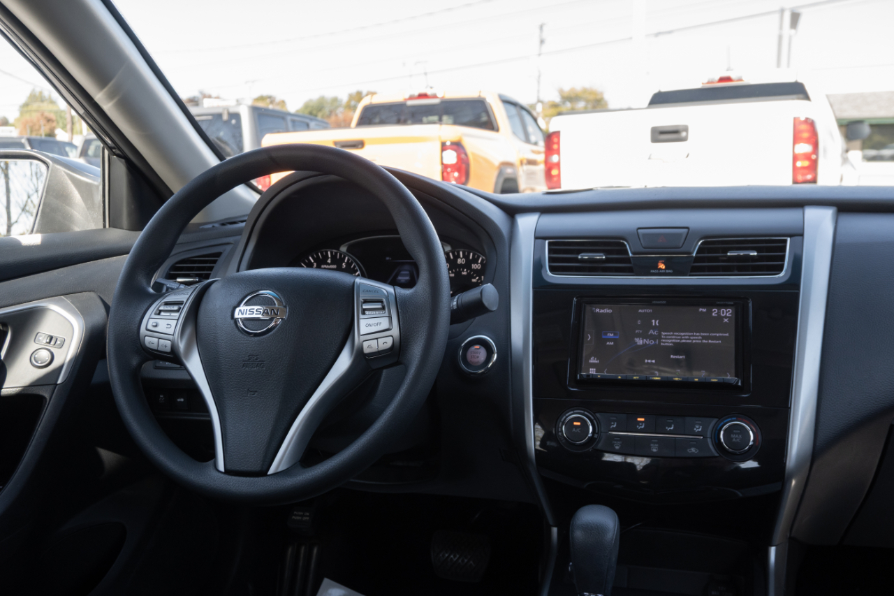 Nissan Altima 4dr Sdn I4 2.5 S 2015
