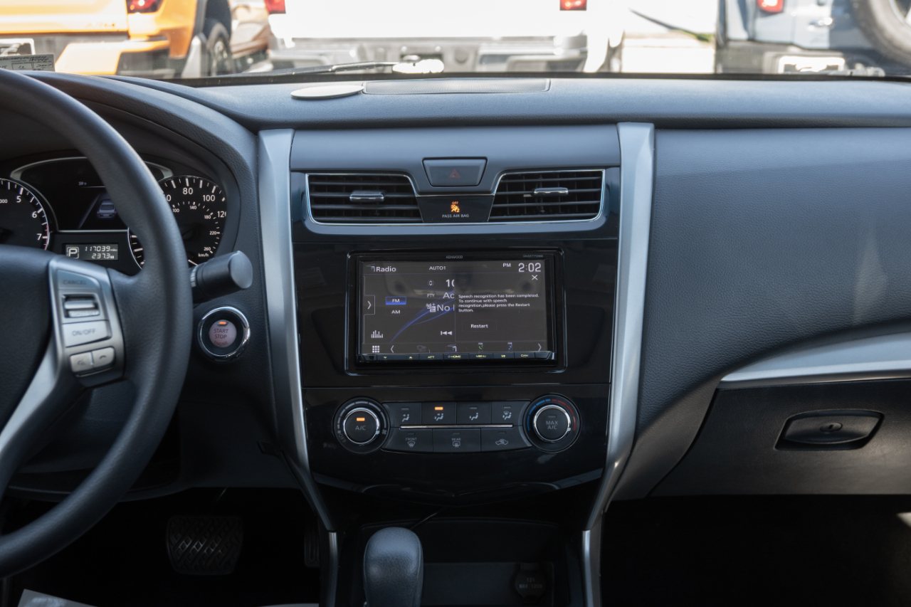 Nissan Altima 4dr Sdn I4 2.5 S 2015