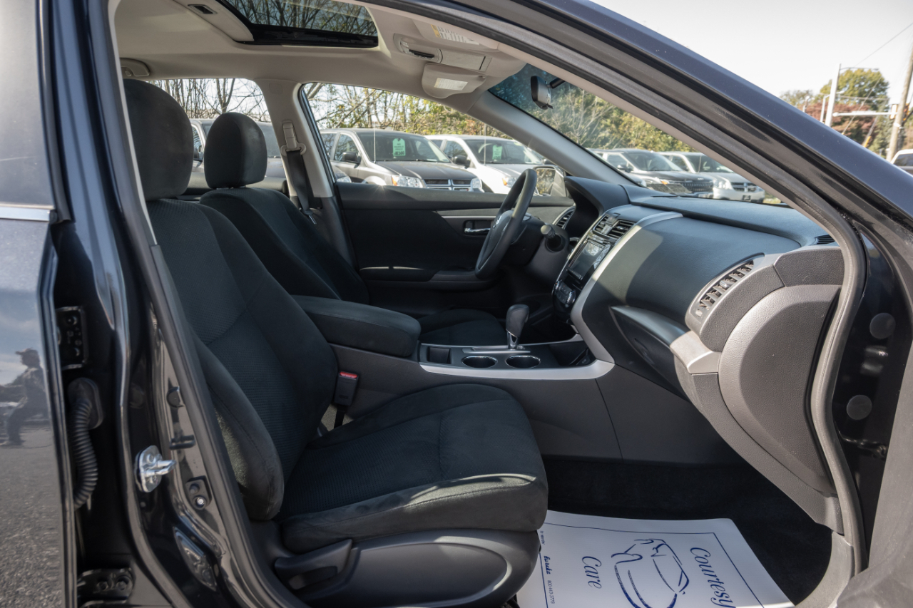 Nissan Altima 4dr Sdn I4 2.5 S 2015