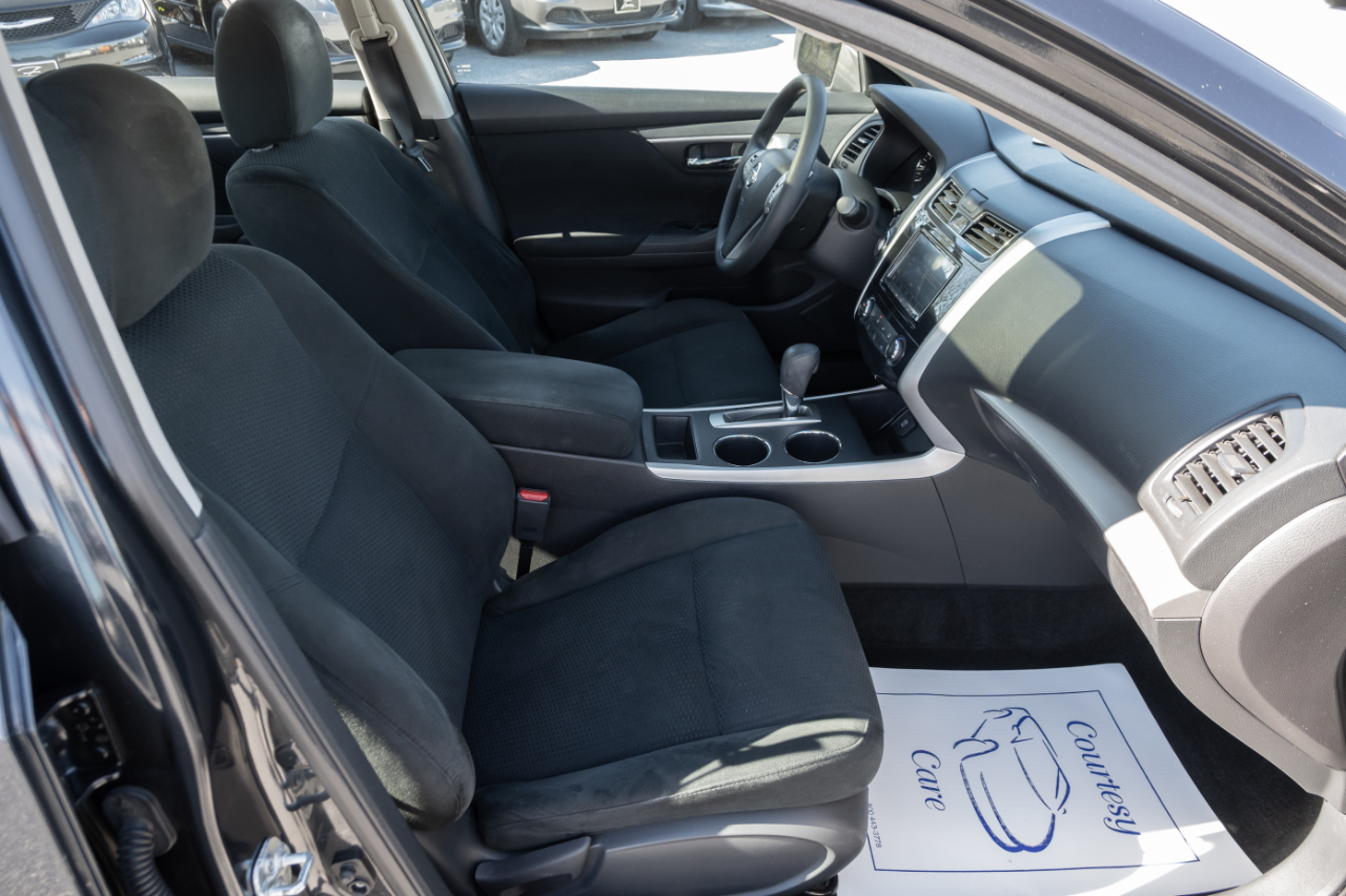 Nissan Altima 4dr Sdn I4 2.5 S 2015