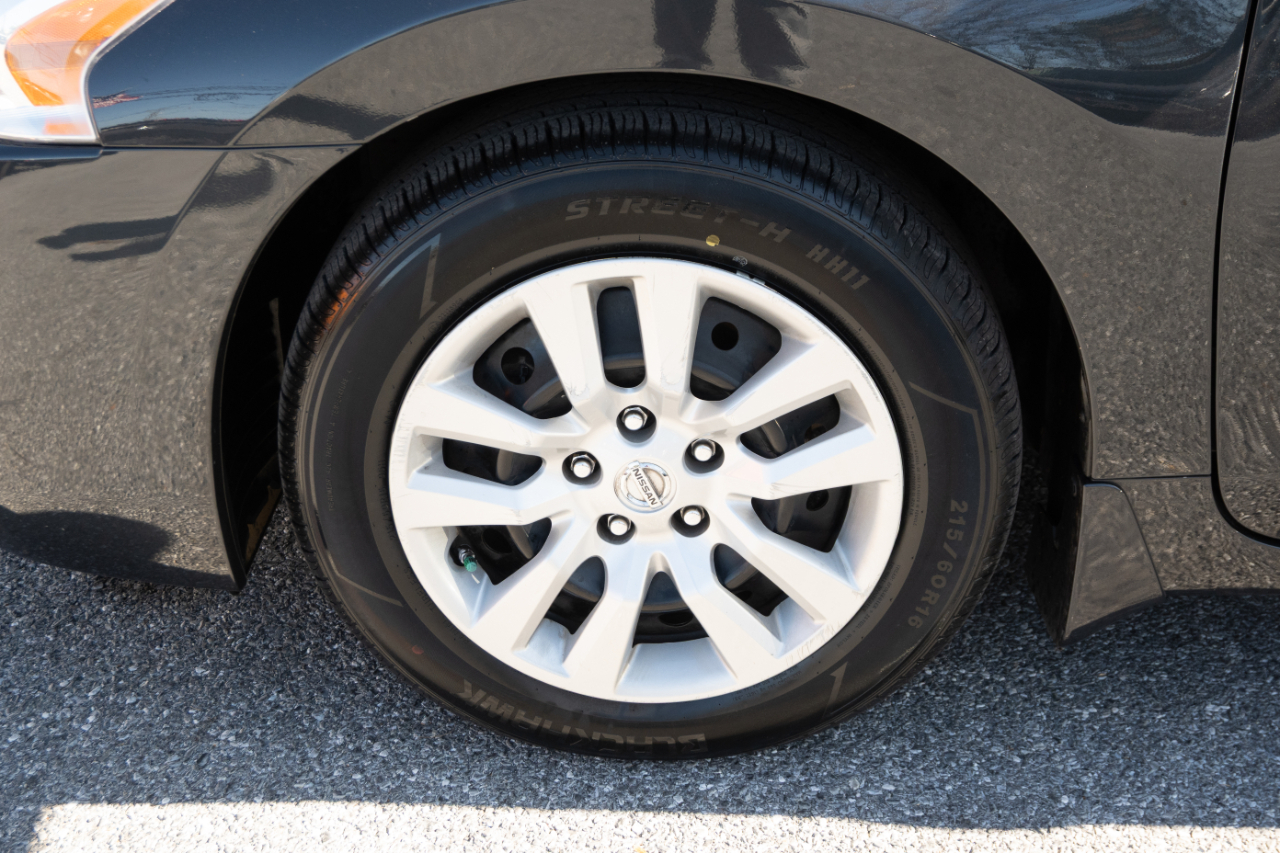 Nissan Altima 4dr Sdn I4 2.5 S 2015