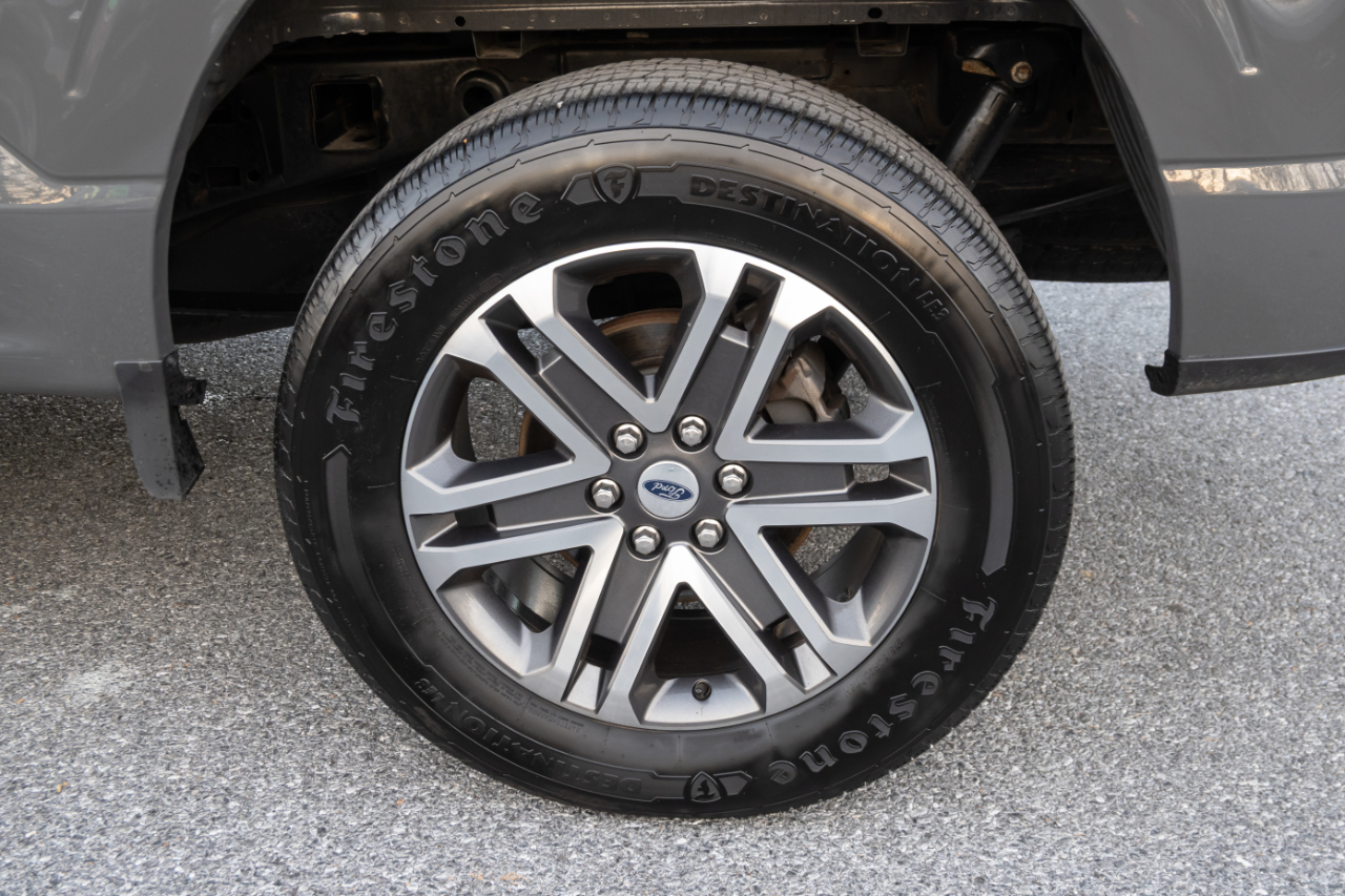 Ford F-150 XL 4WD SuperCrew 5.5' Box 2021