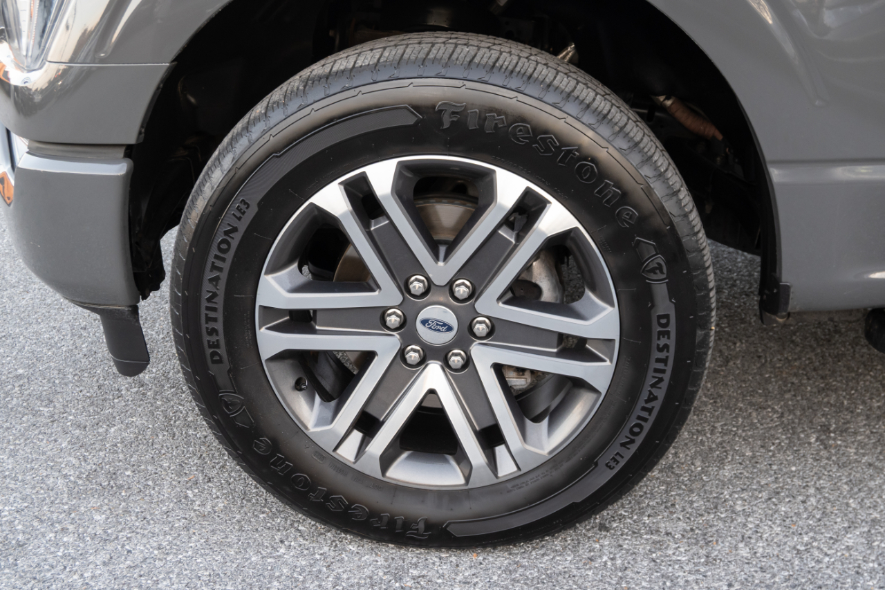 Ford F-150 XL 4WD SuperCrew 5.5' Box 2021