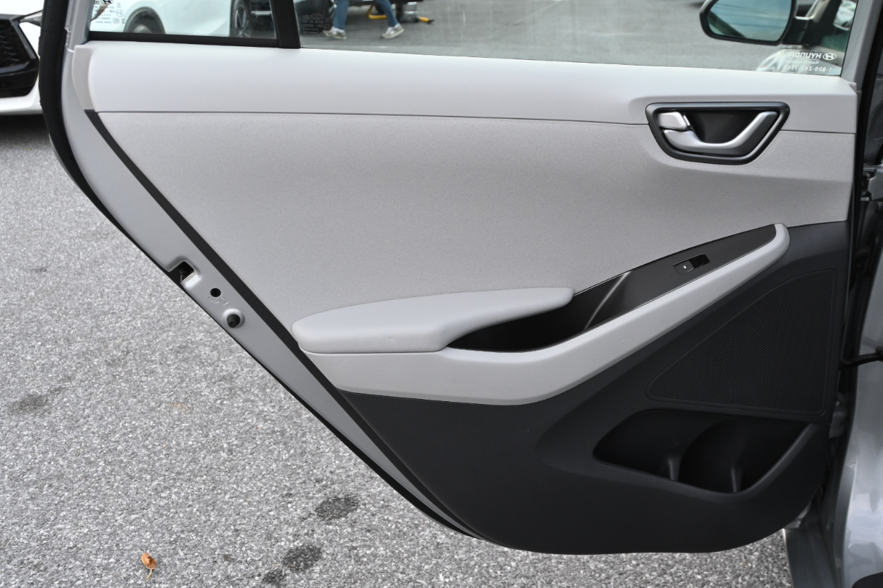 Hyundai Ioniq Hybrid Blue Hatchback 2020