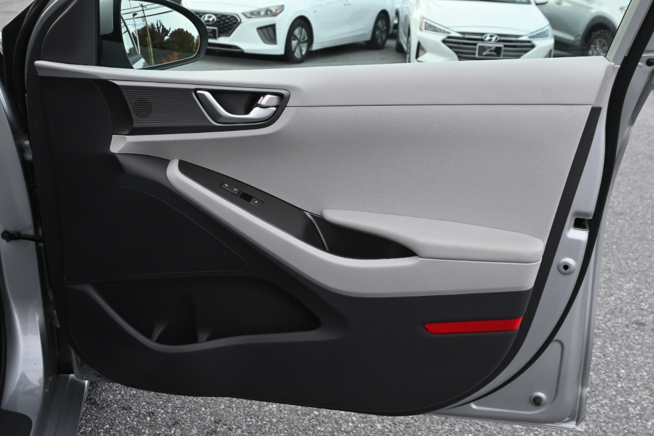 Hyundai Ioniq Hybrid Blue Hatchback 2020