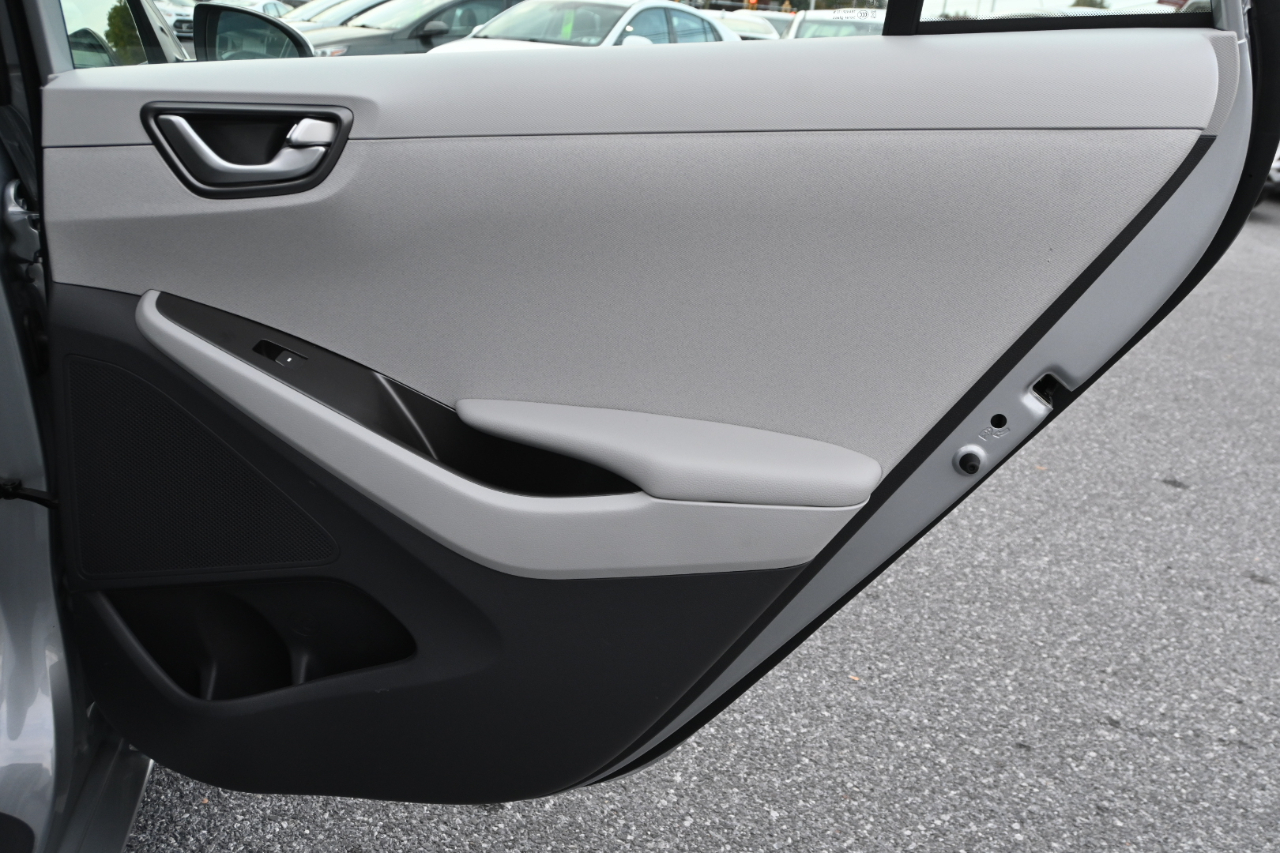 Hyundai Ioniq Hybrid Blue Hatchback 2020