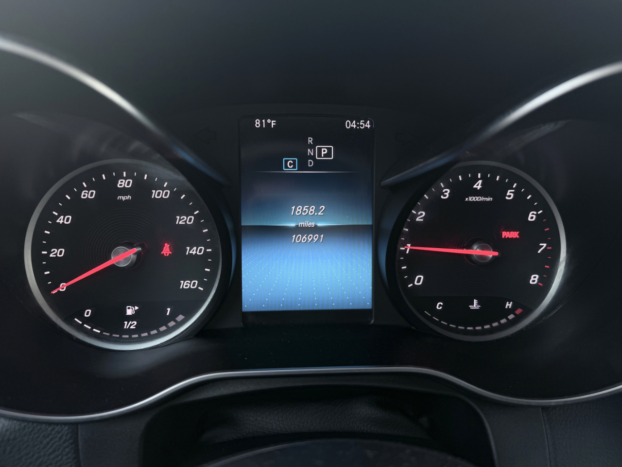 Mercedes-Benz GLC  2020