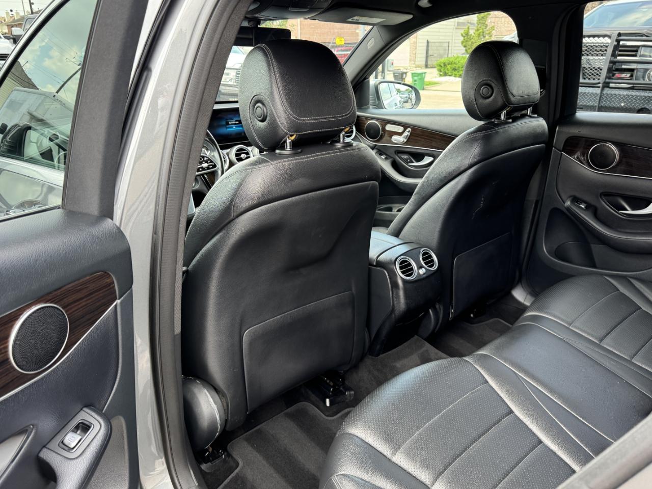 Mercedes-Benz GLC  2020