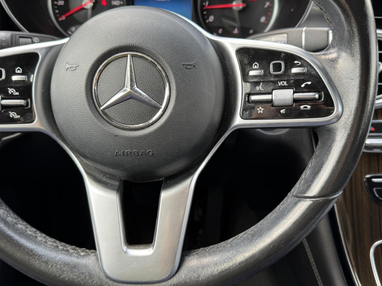 Mercedes-Benz GLC  2020