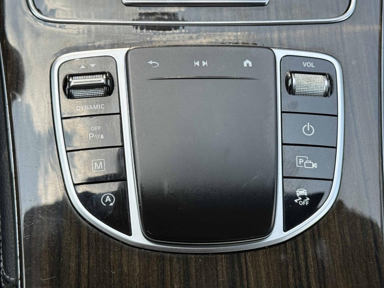 Mercedes-Benz GLC  2020
