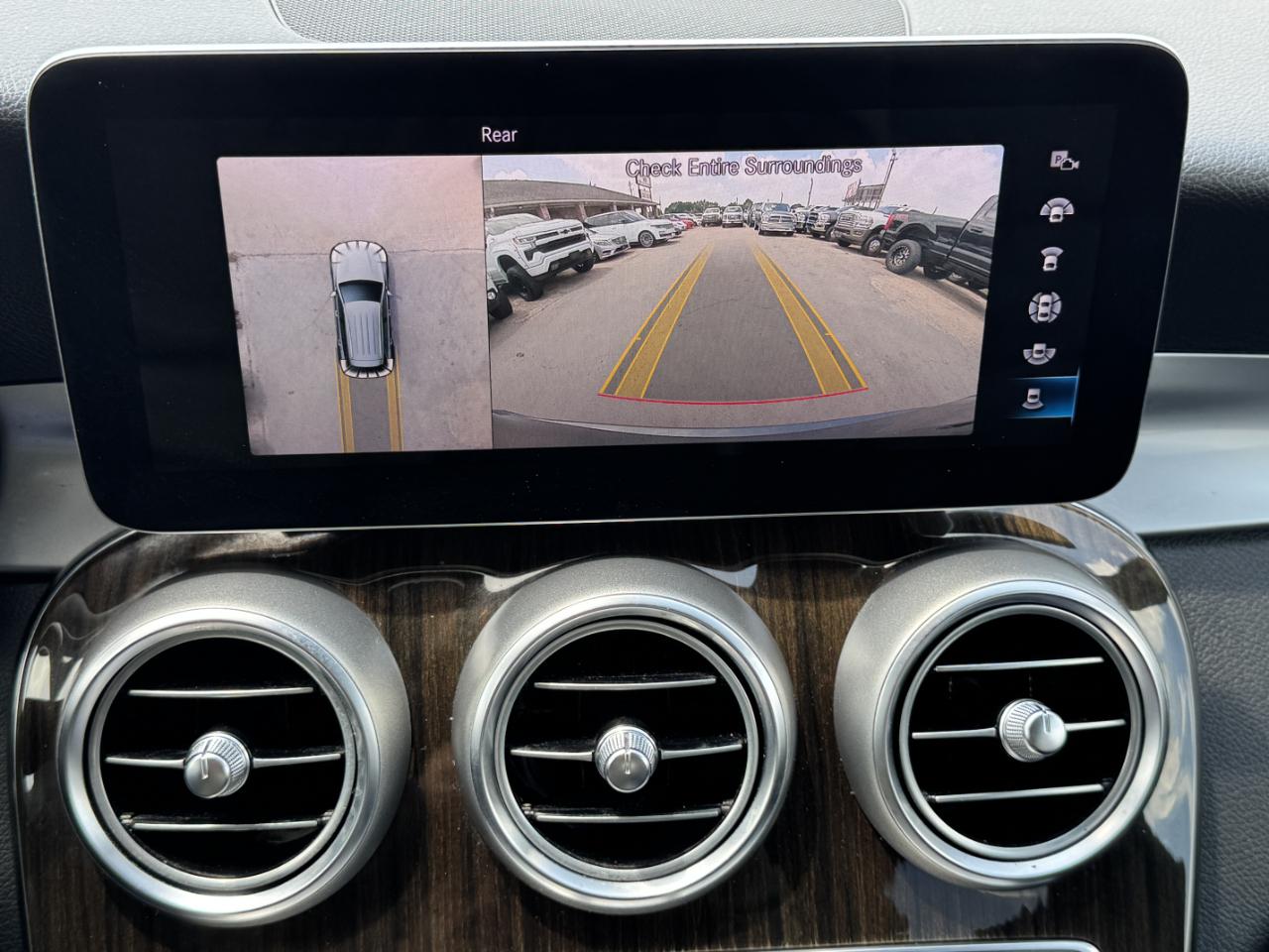 Mercedes-Benz GLC  2020