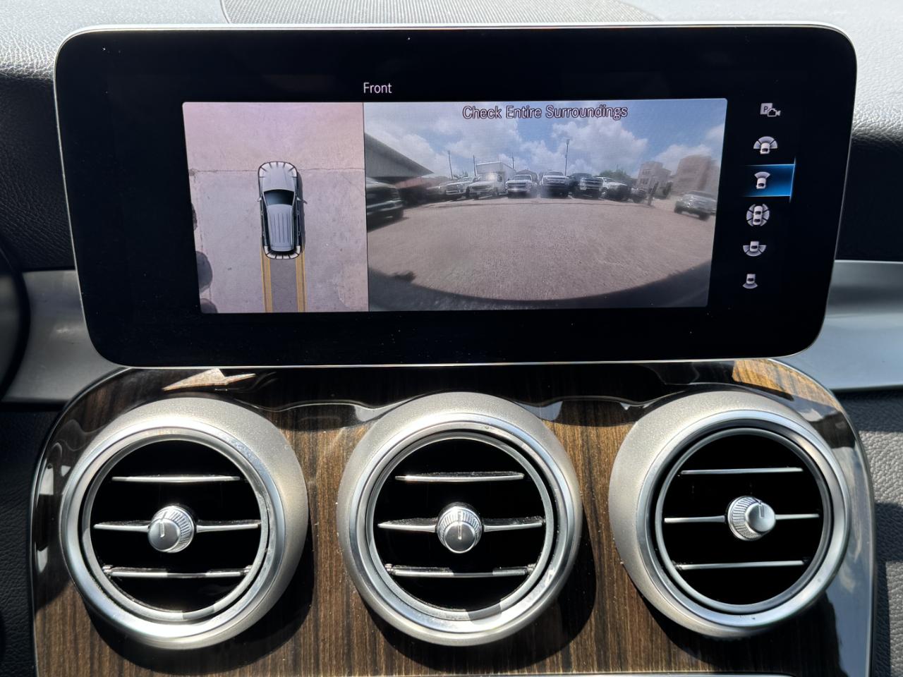 Mercedes-Benz GLC  2020